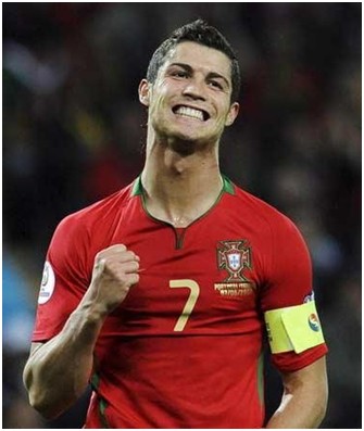 FC26足球庆典队长：金搓姆巴佩领衔，C罗、凯恩、范戴克在列