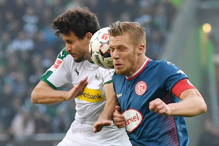 齐沃：在比赛的某个阶段全队都过度兴奋，缺乏清晰的思路